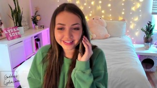 Сосед по комнате узнает о твоем КРОШЕЧНОМ секрете - Femdom SPH Cam Girl Show