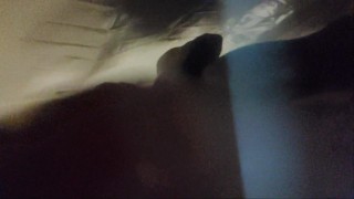 Giant Man in Shower stampft dich! (Vorschau. Vollständiges Video in meinem OF in Kürze!)