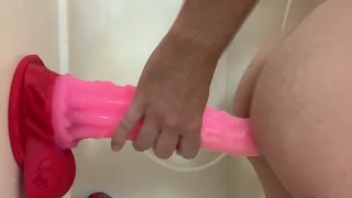 presque hilarant sur mon long gode de cheval