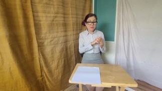 Désespéré de pisser à l’interview