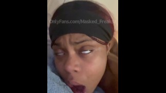 Minha meia-irmã adorava receber um tratamento facial durante o trem