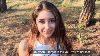 LOST IN THE WOODS - Ella tiene problemas de confianza ahora