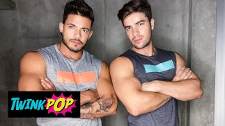 TWINKPOP - Мускулистый красавчик Даниэль Монтойя наклоняет нижнюю часть Алехо Оспины и трахает его тугую задницу