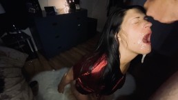 usando minha garganta para tirar uma gozada enorme dele e disse-lhe para atirar na cara (real primeira vez)