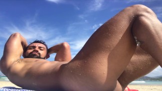 Hart am FKK-Strand