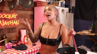 Las mejores cosas de ser una estrella porno con Hayley Davies