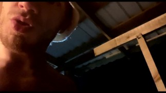 セックスvlog。真空ポンプで陰茎を拡大!野生の男性のオーガズム!寝る前にヤる