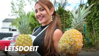 Hot recoger y follar con Melissa Lujan - LETSDOEIT