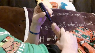 Vibrierend klingendes Spielzeug beim ersten Mal