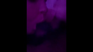 DeepThroating při telefonování