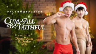 FalconStudios - Hot Jocks Get The Xmas Spirit Ve Sprše Sání Kohouta
