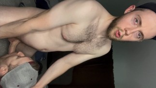 Gozada na boca e no cu do amigo twink
