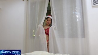 DADDY Z - Zdradzająca Pani Mikołajowa Chce Trochę Pinoy Dick Zamiast Świętego Mikołaja