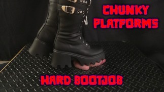 Un duro bootjob in grossi stivali neri con piattaforma - bootjob, shoejob, ballbusting, cbt, calpestare
