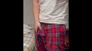 Můj velký penis je tak obrovský, i když je měkký, že si toho nelze nevšimnout