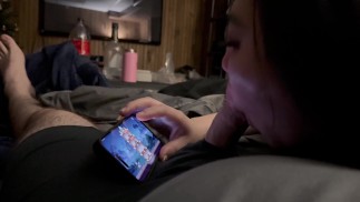 Bezpłatne korzystanie z GF ssie mnie podczas grania w grę telefoniczną