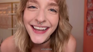 СУЧКА С ЗАДНИЦЕЙ WIINIEROX