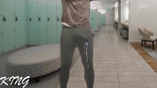 Ejaculation mains libres dans un pantalon serré