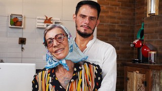 Grand-mère de 78 ans enculée brutalement