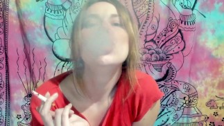 HERMANASTRA FUMANDO