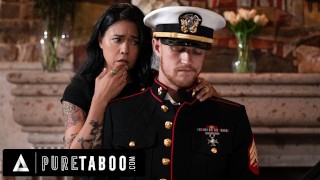 PURE TABOO La vedova solitaria Dana Vespoli vuole che il figliastro indossi l'uniforme militare del marito andato e la scopi