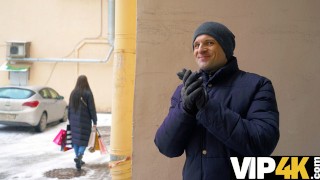 ZADŁUŻENIE4 TYS. Urocza zakupoholiczka przybita przez windykatora w obecności męża