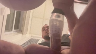 Его симулятор рта шлюхи заставляет парня преждевременно отсасывать массивную нагрузку, потому что это было слишком хорошо