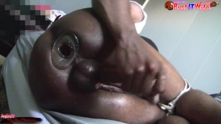 BBC cumshot terwijl gapend kontgaatje in je gezicht