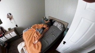 Sorority Stiefzus laat stiefbroer ruw neuken terwijl ouders weg zijn