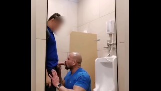 |Rovný chlap křižující poprvé |