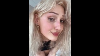 Aimez-vous la bite de fille ? 🤭 ❤️
