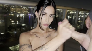 MODELO ARGENTINO É FODIDO EM UMA VARANDA EM MIAMI