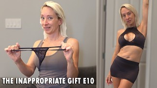 DAS UNANGEMESSENE GESCHENK E10 Stiefmuttertag Läuft gut für Stiefsohn - MILF STELLA 4K FREE FULL VIDEO