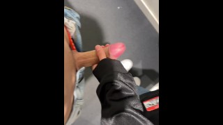 Freunde in der Umkleidekabine