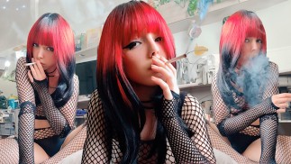 Gothic Girl Raucht in Netzstrümpfen (vollständiges Video auf meinen 0nlyfans/Manyvids)