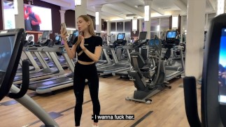 Scopa con uno sconosciuto in palestra