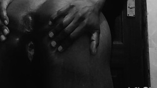 EBONY KOKHALST HAAR STRAKKE KUTJE
