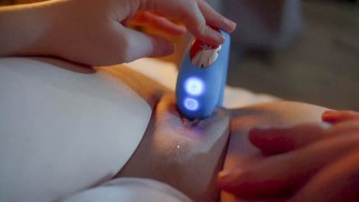 Ich komme zu laut und erwische mitten in der Nacht beim Masturbieren - HoneyPlayBox, Amateur, Toys