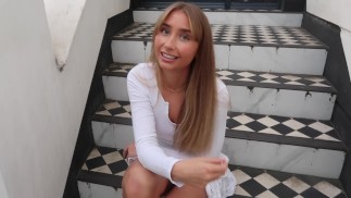 Умоляю соседа трахнуть меня, чтобы заставить моего парня ревновать - Lily Phillips