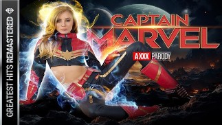 Haley Reed como la sexy poderosa CAPITANA MARVEL está anhelando un poco de gran polla skrull