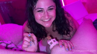 Hete vrouw verhaal tijd neuken! ~ Laat mijn CUCK ECHTGENOOT UIT ZIJN KOOI! ~