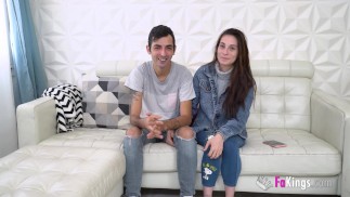 Conoce a Betty y Marco: ¡Una pareja española amateur que quiere que veamos 'em follando!