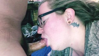 Kinky FaceFuck Deepthroat porta a martellare (sbattendo una troia)