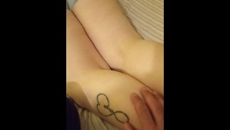 私のパンティーを横に引っ張って、すでに🥴🙃💨💦私をファックしてください