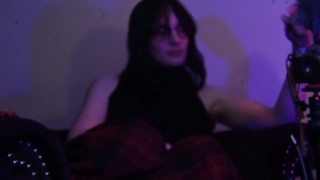 ゴス・エンビーはセクシーなホット理論を読みます(1 HOUR、SFW、デリダ)