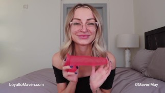 Goon Yourself Gay - Zachęcany Bi Femdom - Bogini Maven May
