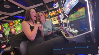 Serenity Cox e Nadia Foxx tentem não gozar enquanto buscam um jackpot