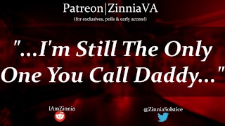 [M4F] Drženo V Tátově Klíně, Zatímco Cizí Se Střídají V Šukání [Sex Club][Veřejné][Creampies][Cuck]