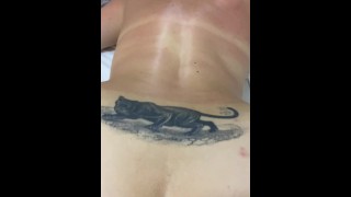 Ein richtiger Bericht für einen Cuckold-Ehemann, wie ich mich im Urlaub entspanne, und er zu Hause wichst (schmutzige Worte)