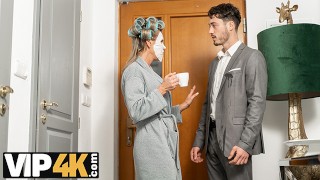 MATURE4K. Stare sztuczki starej dziewczyny